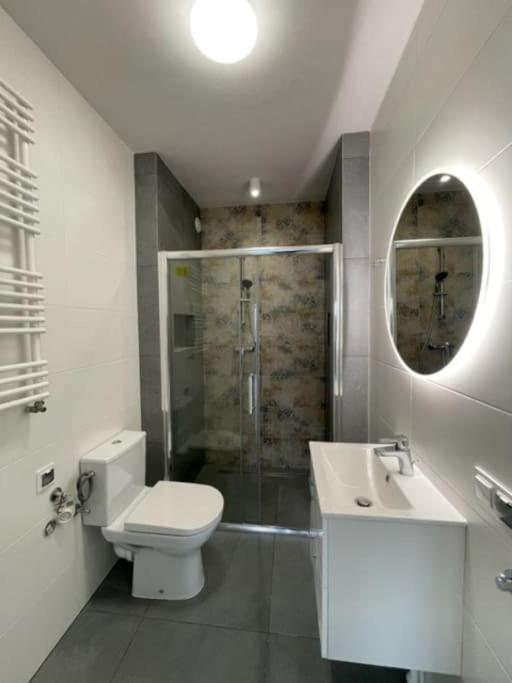 Apartament Sloneczny Kamienica Grochow With Free Parking Varsóvia Exterior foto